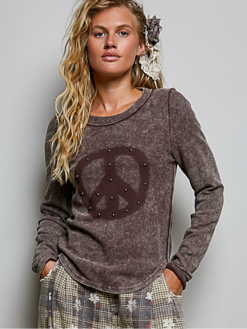 💕POL LAST FEW! Studded Peace Sign Long-Sleeve Top - Picture 7 of 8